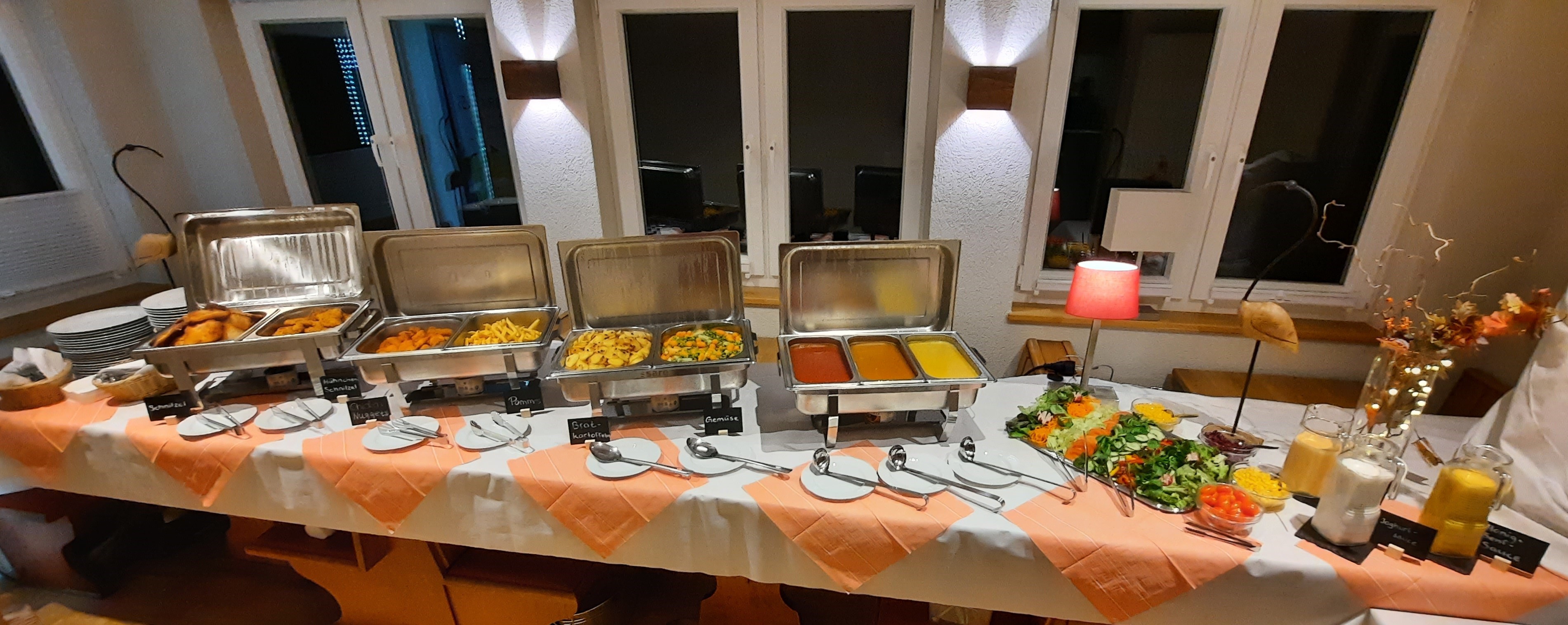 Flyer HenrichS Schlemmerbuffet